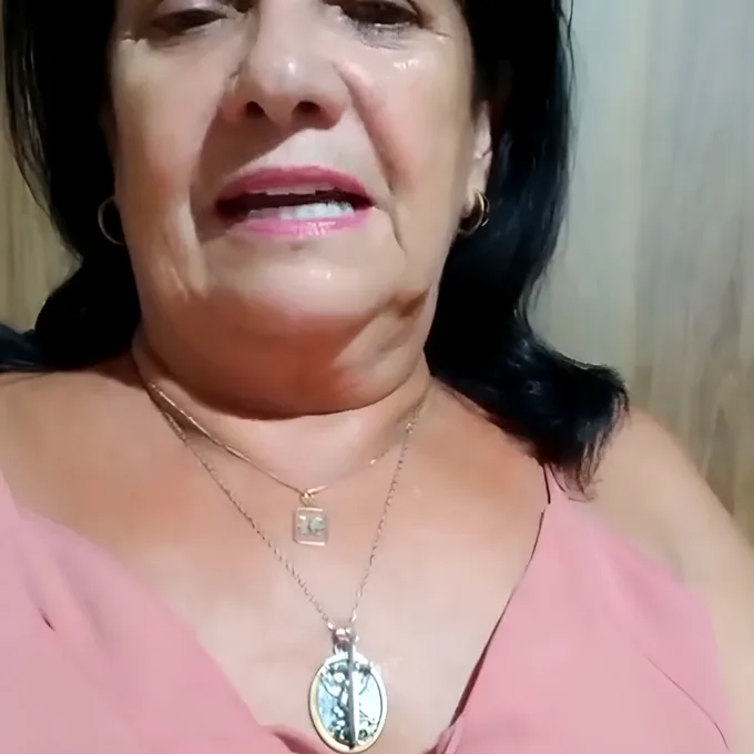 Cliente com o Colar de São Miguel