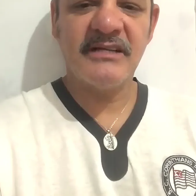 Cliente com o Colar de São Miguel